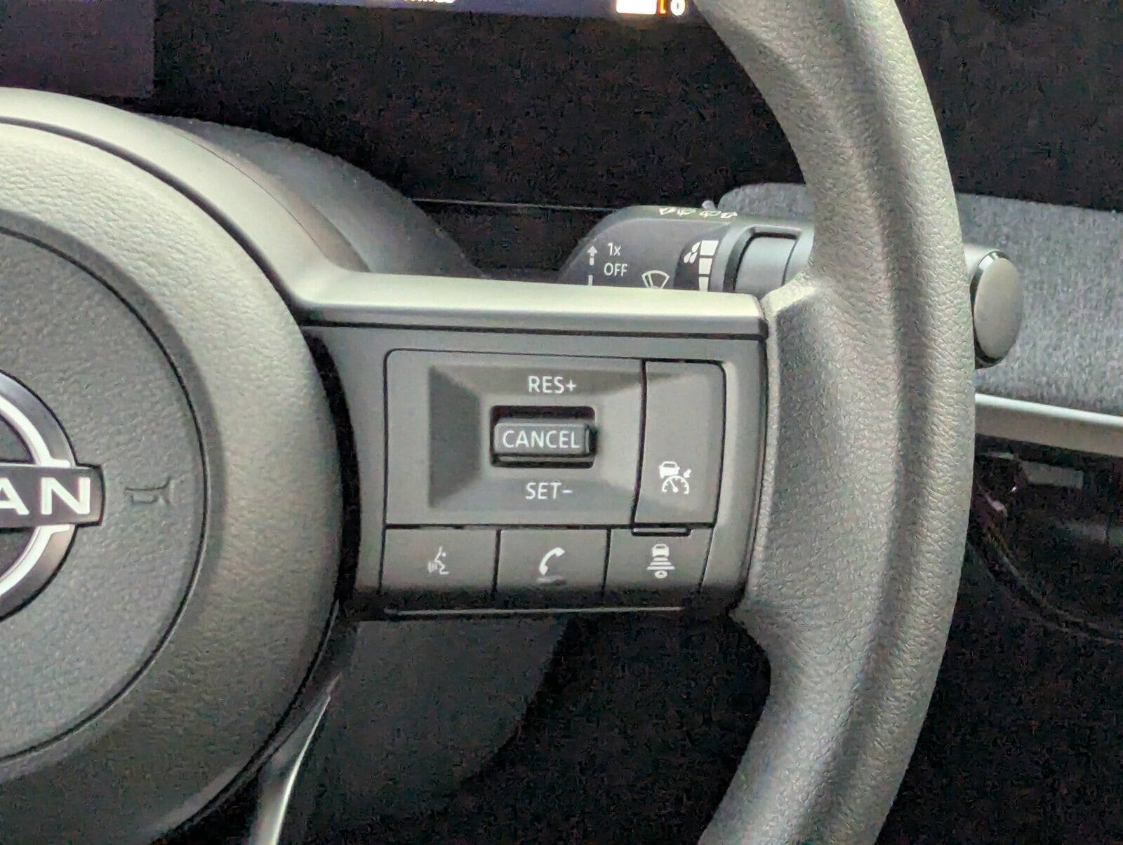New 2026 Nissan Kicks SV w/ SV Premium Package FWD image 31