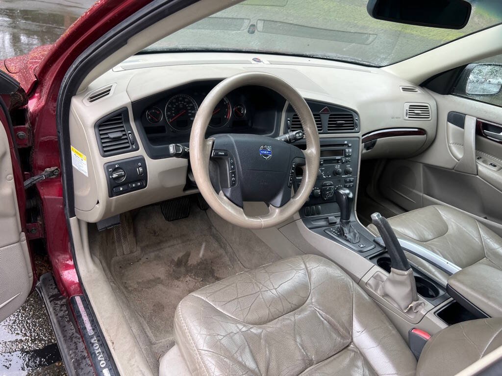Used 2004 Volvo V70 AWD/4WD image 10