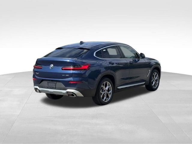 Certified 2025 BMW X4 xDrive30i AWD/4WD image 9