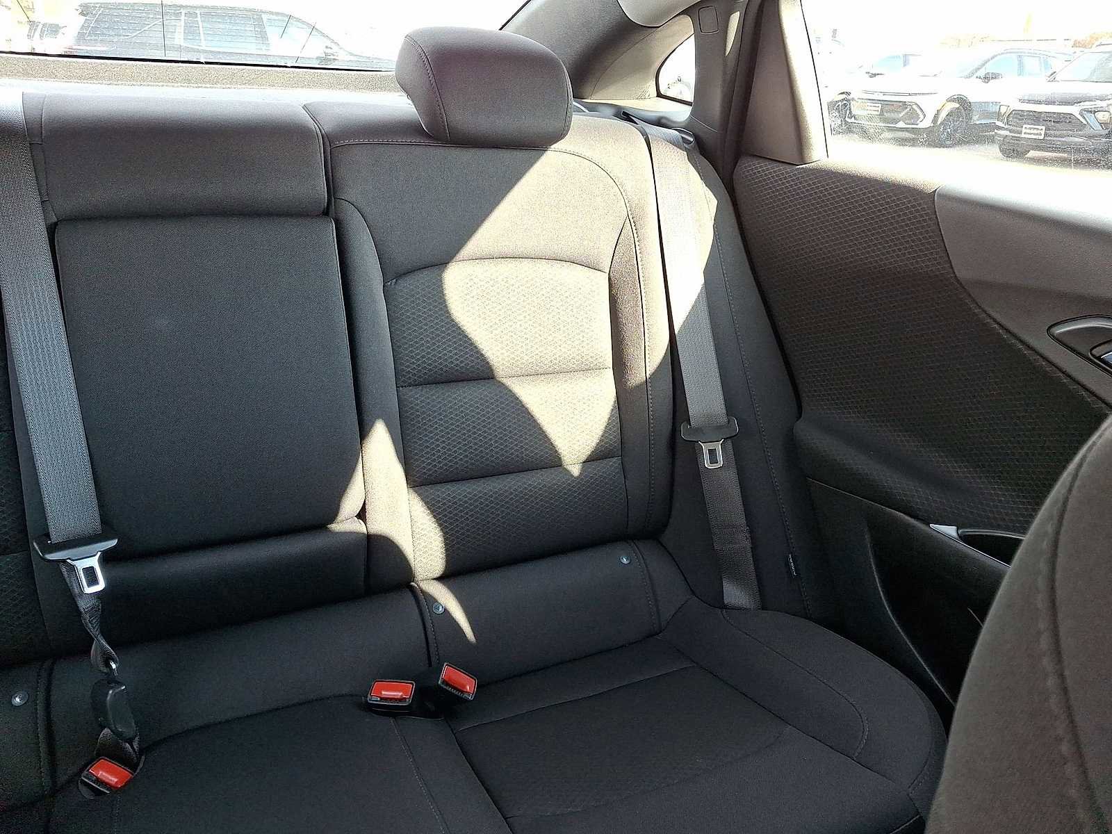 Used 2024 Chevrolet Malibu LT image 15