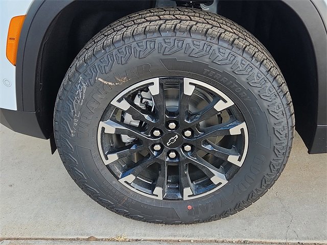 New 2026 Chevrolet Traverse Z71 w/ Enhanced Driving Package image 3