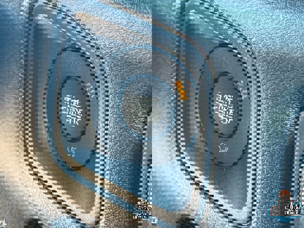 Certified 2025 Jeep Wrangler Sport S image 24