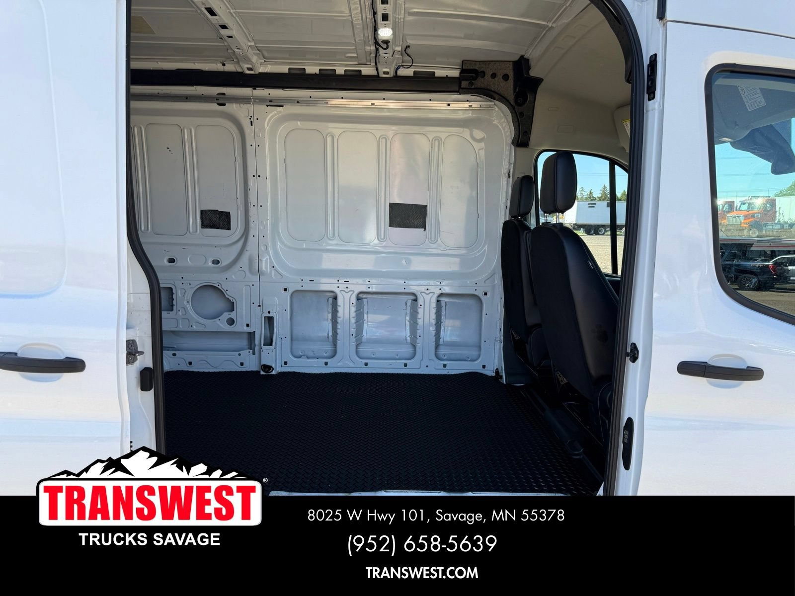 Used 2023 Ford Transit 250 Medium Roof AWD image 11