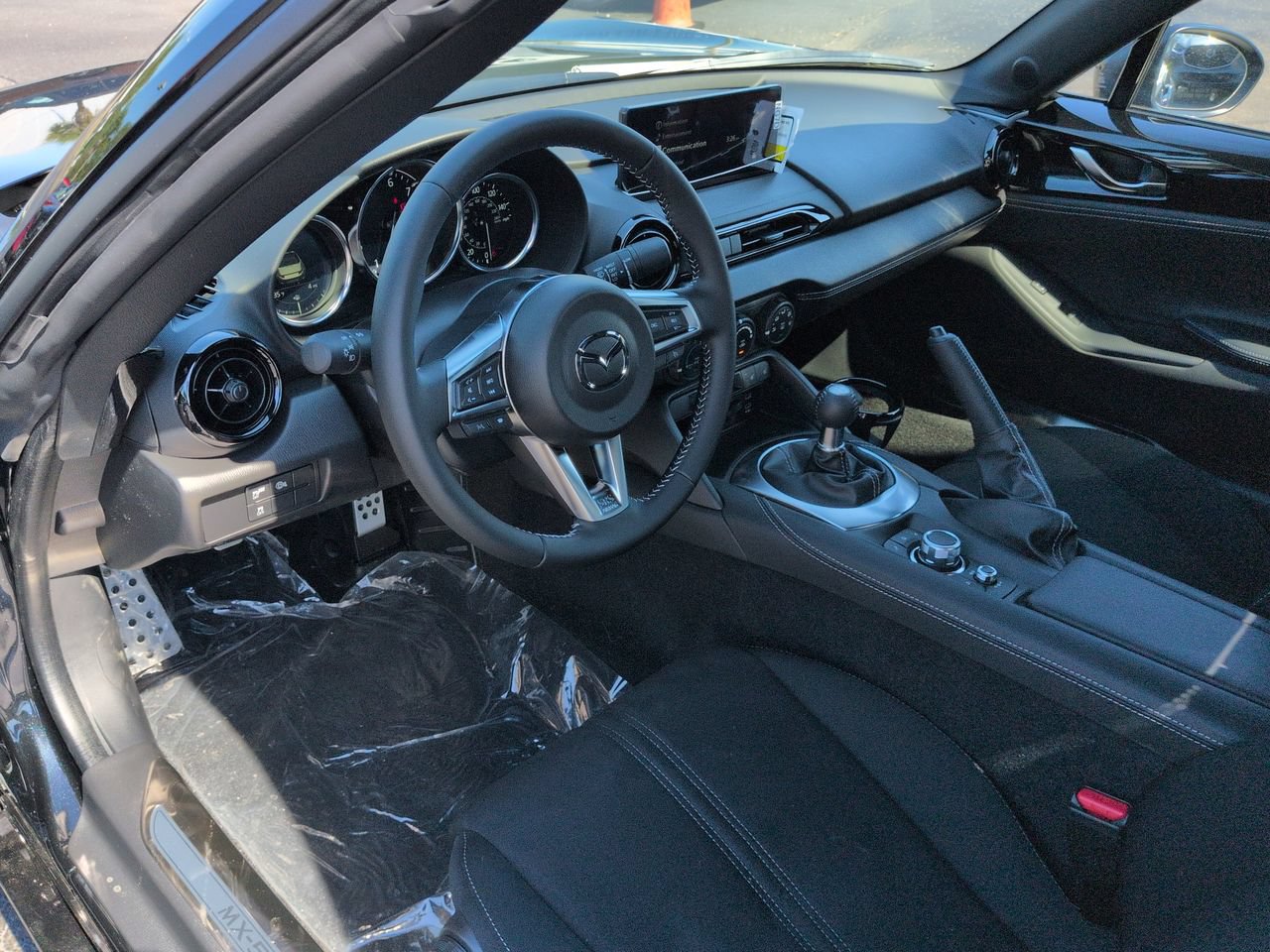 New 2026 MAZDA MX-5 Miata Club w/ Interior Package RWD image 14