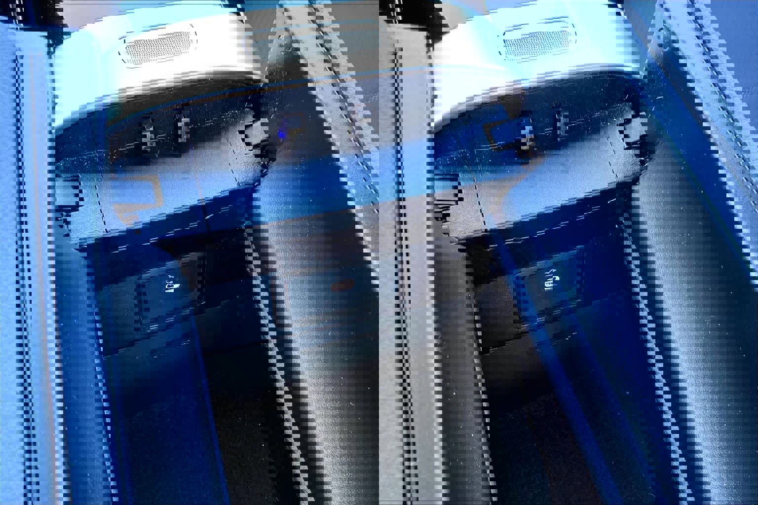 Used 2025 Mercedes-Benz C 300 Sedan image 36