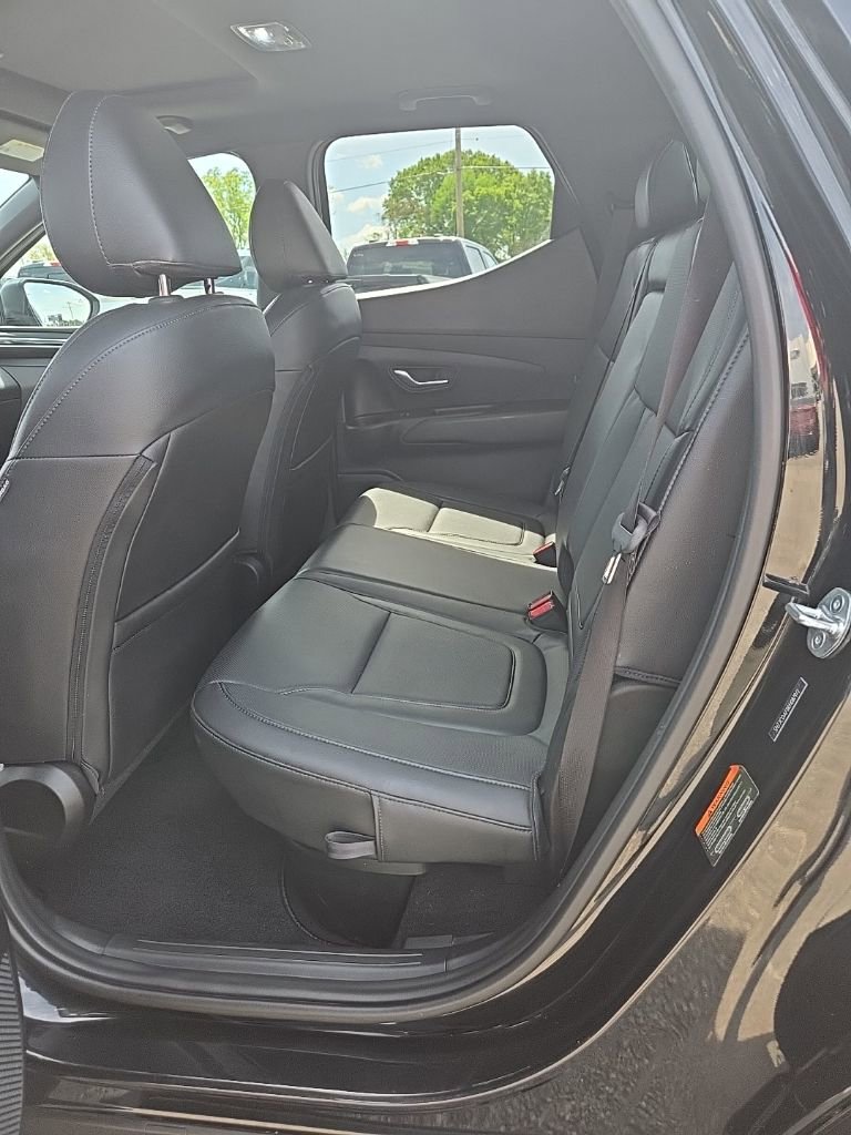 Used 2024 Hyundai Santa Cruz Night image 11