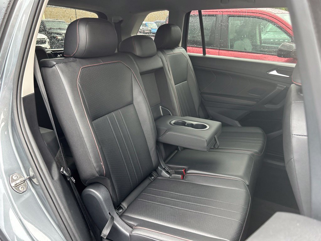 Used 2024 Volkswagen Tiguan Wolfsburg Edition FWD image 46