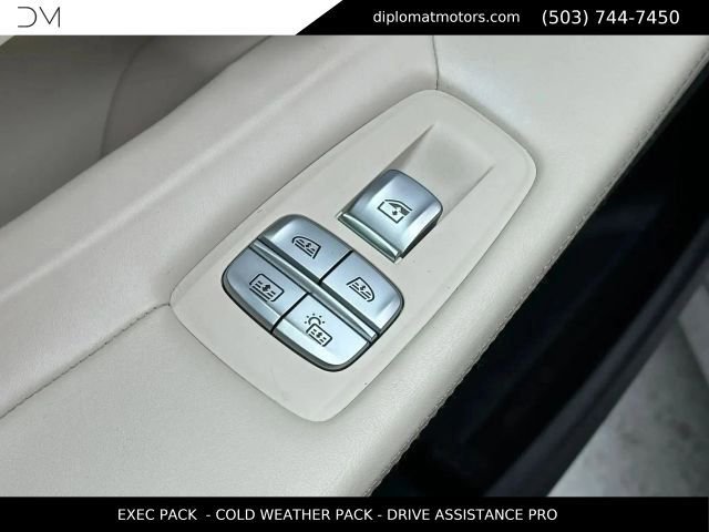 Used 2020 BMW 750i xDrive w/ Executive Package AWD/4WD image 29