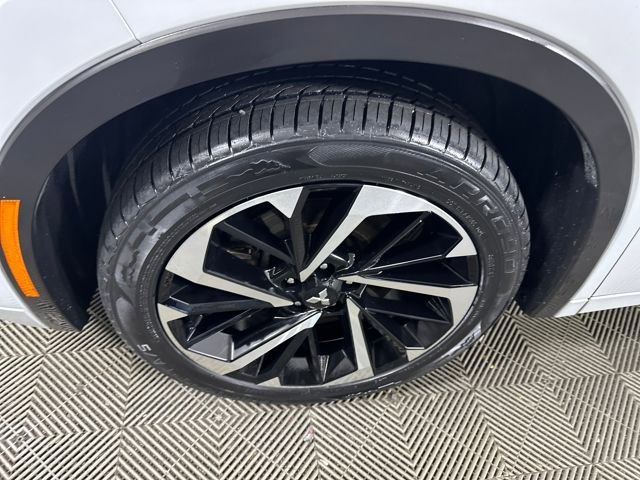 Used 2024 Mitsubishi Outlander SEL image 9