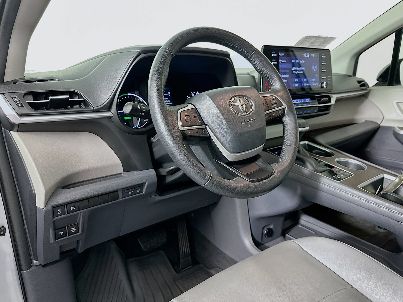 Certified 2021 Toyota Sienna XLE AWD/4WD image 9