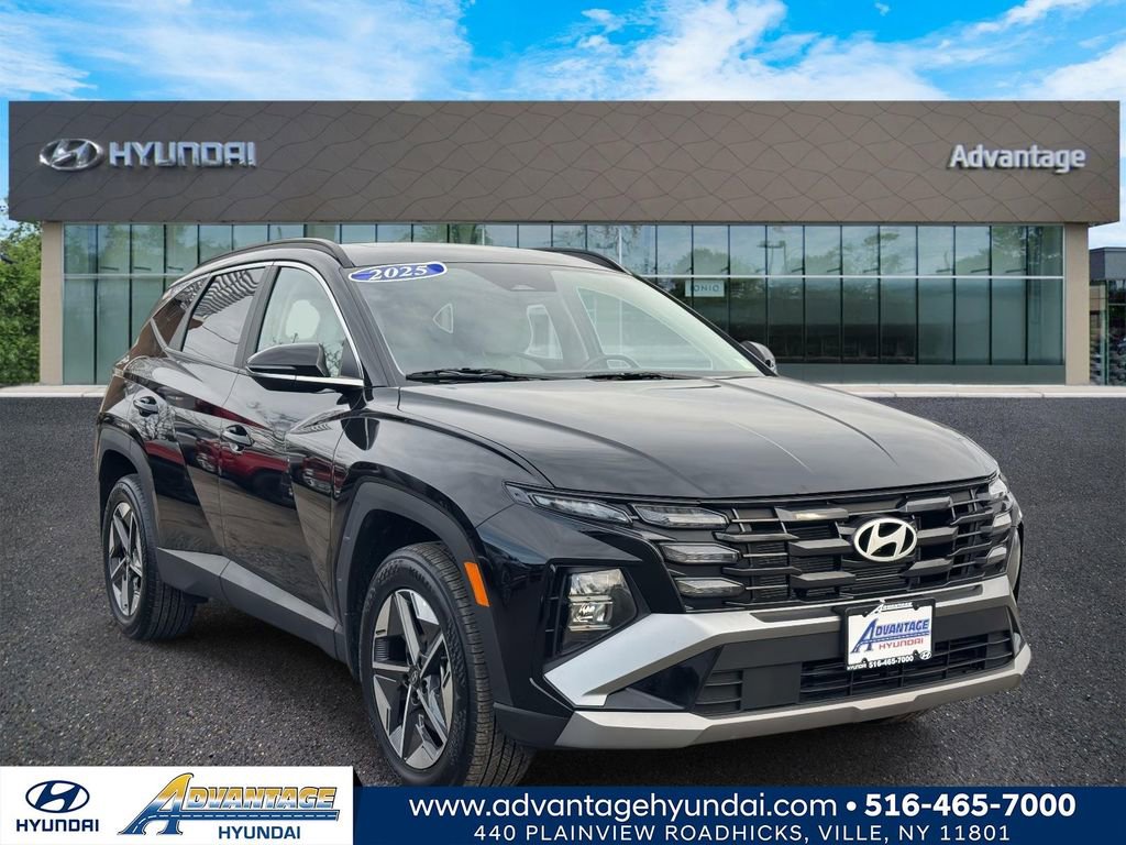 Certified 2025 Hyundai Tucson SEL AWD/4WD image 1
