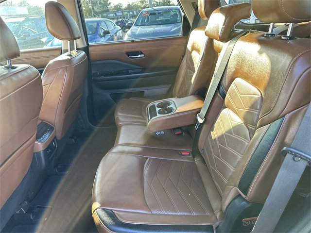 Certified 2022 Nissan Pathfinder Platinum w/ Cargo Package image 24