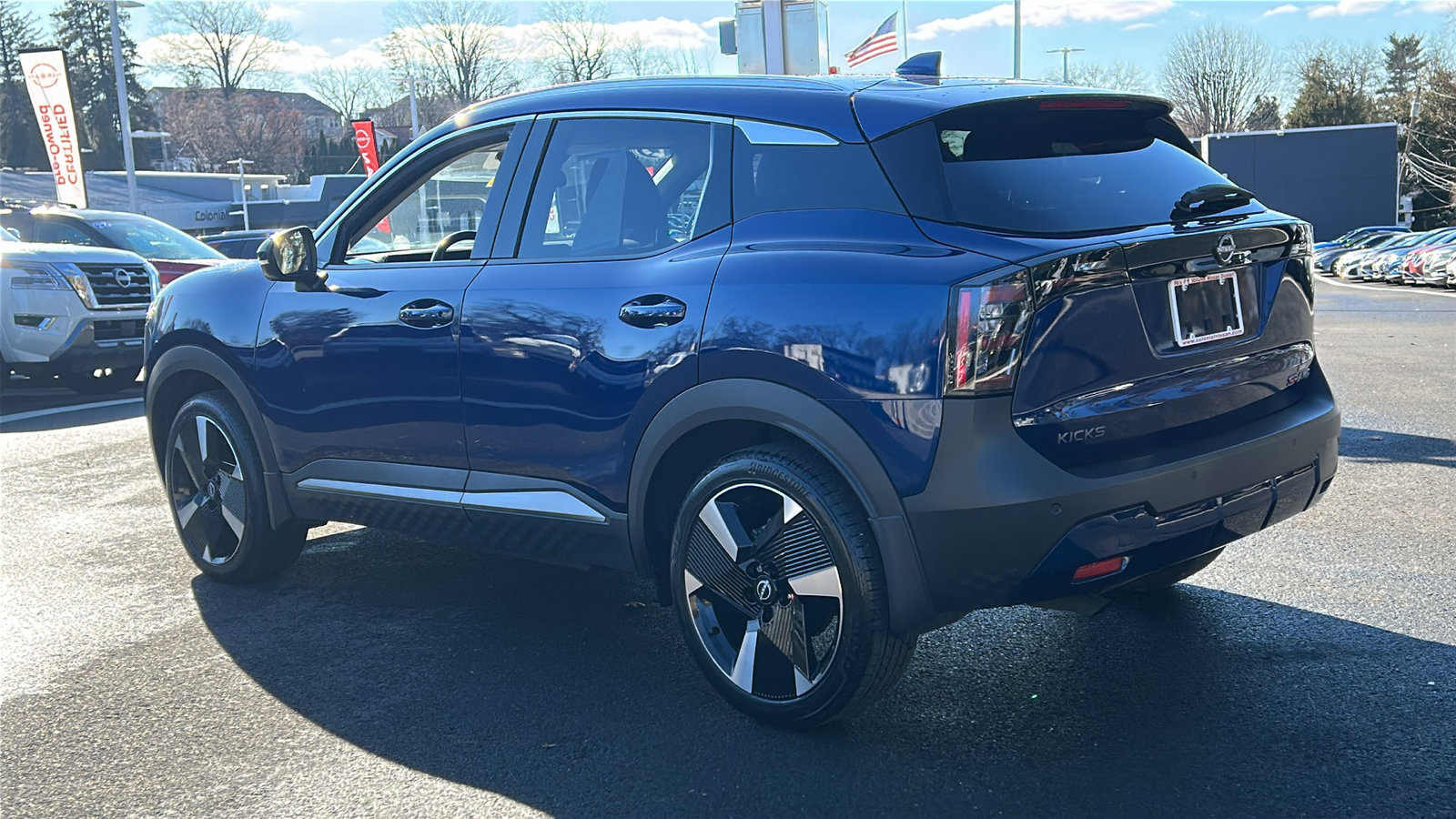 Certified 2025 Nissan Kicks SR image 5