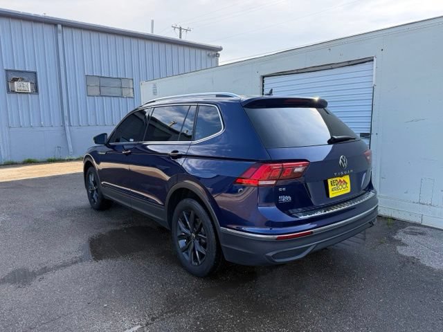 Used 2024 Volkswagen Tiguan SE w/ Panoramic Sunroof Package AWD/4WD image 5