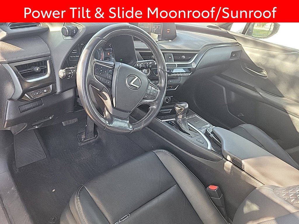 Used 2019 Lexus UX 200 w/ Premium Package FWD image 8
