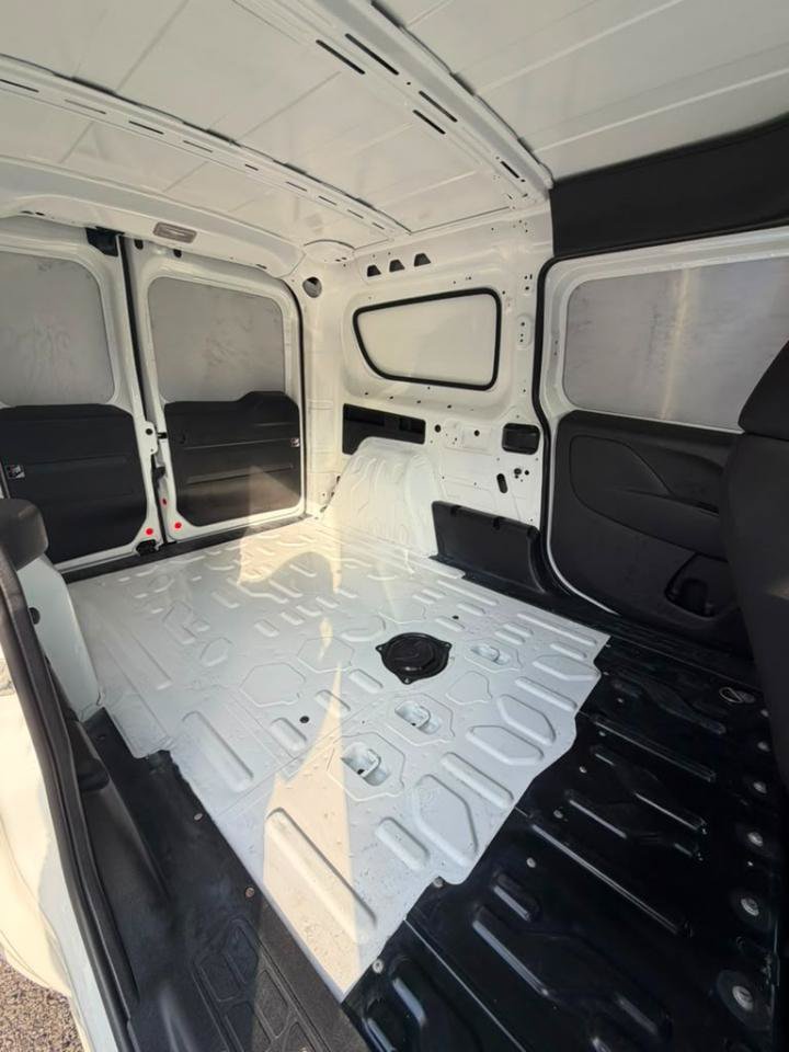 Used 2022 RAM ProMaster City Tradesman FWD image 5