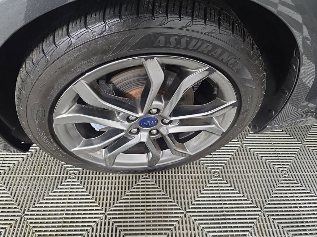 Used 2019 Ford Fusion SEL image 10