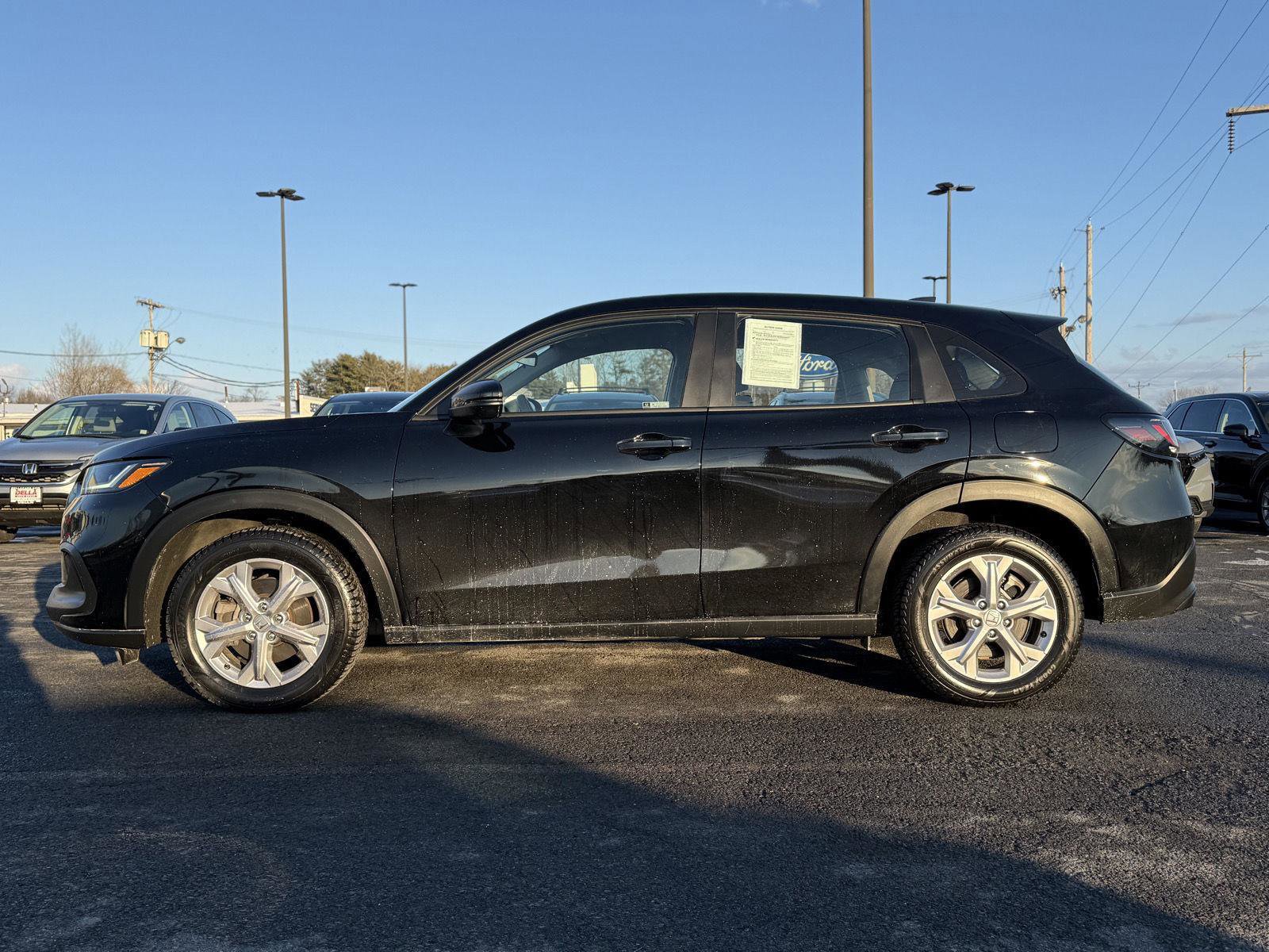 Used 2023 Honda HR-V LX image 8