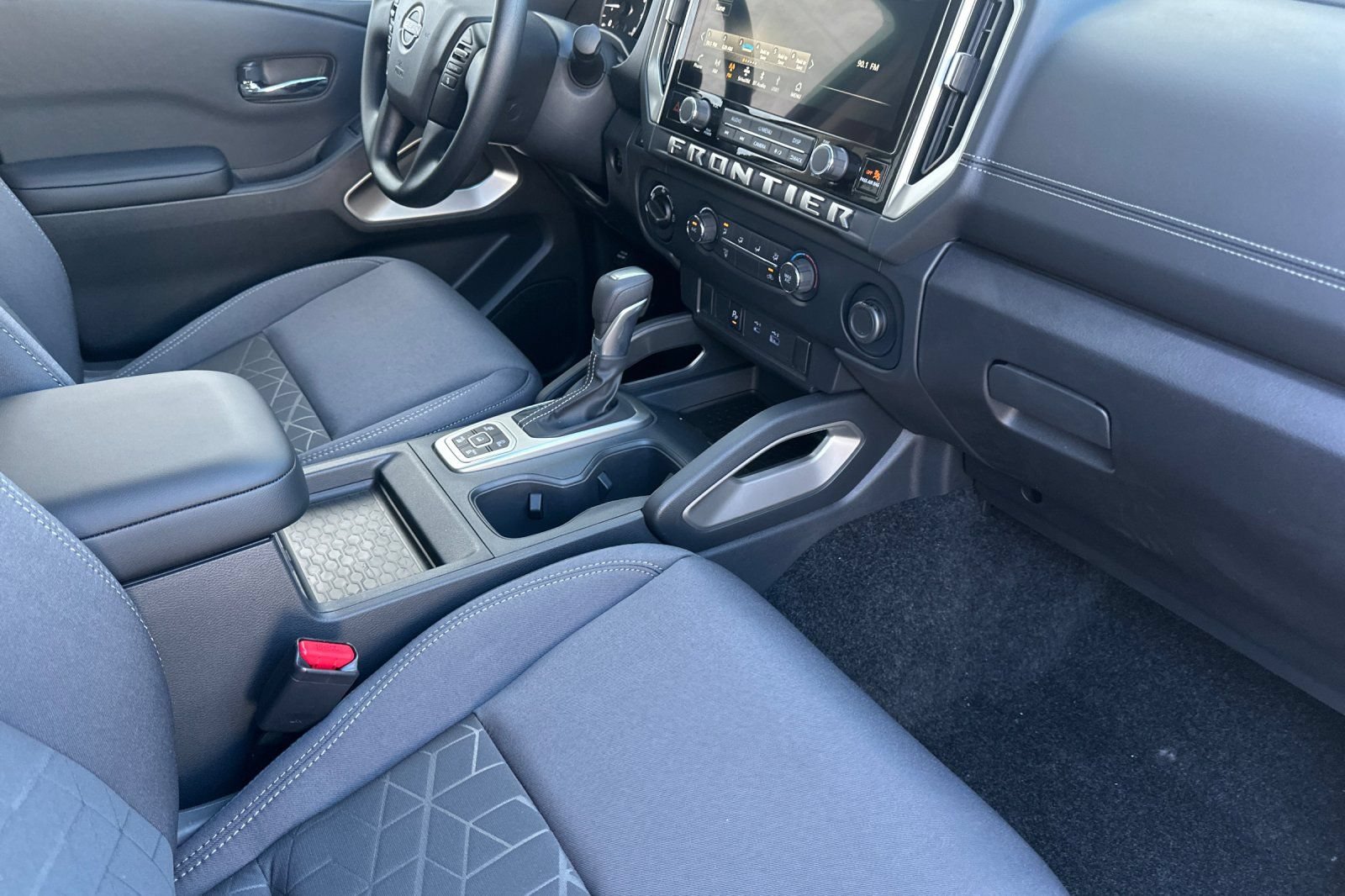 New 2026 Nissan Frontier SV w/ Tow Package AWD/4WD image 12
