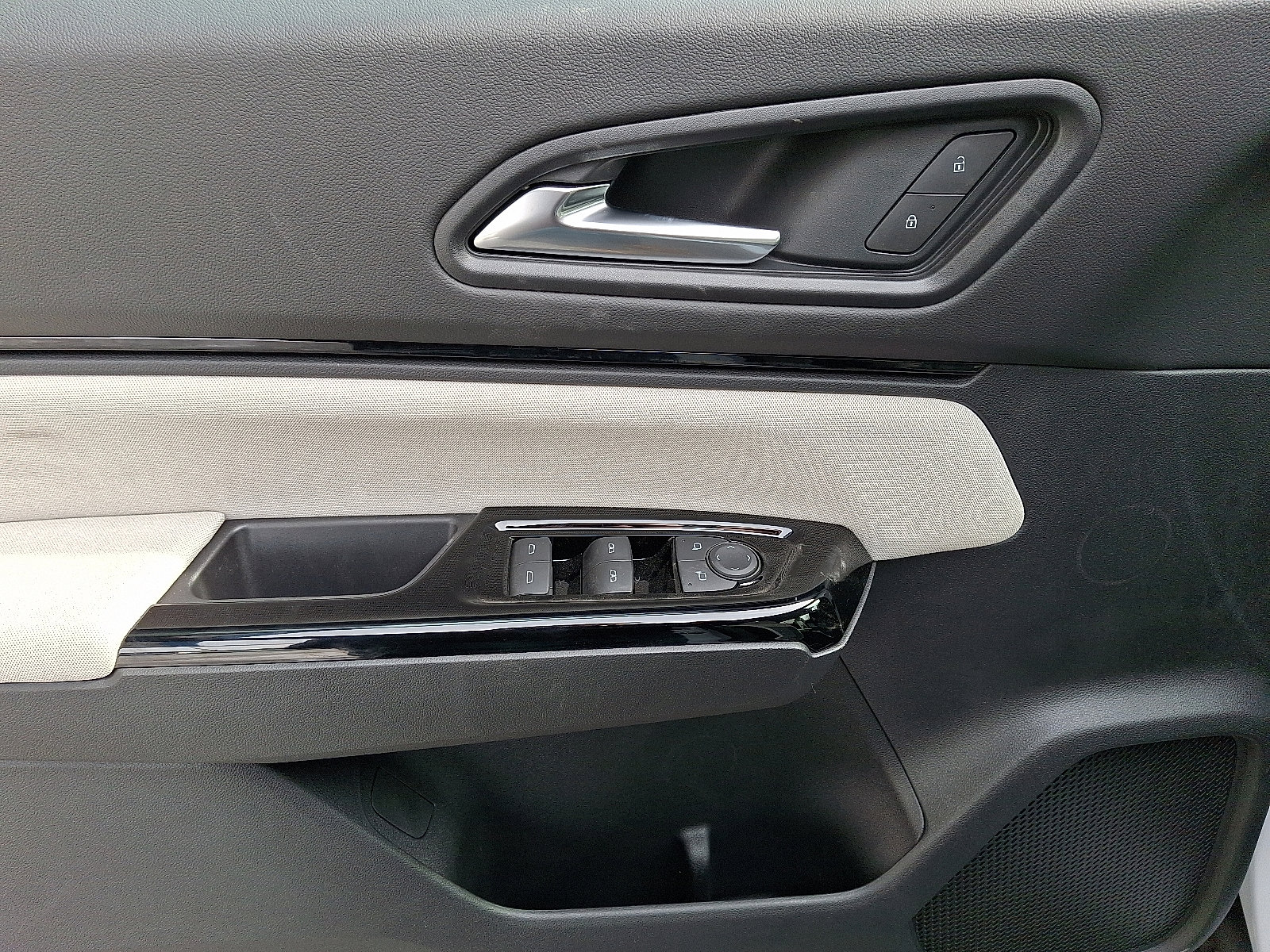 New 2026 Honda Prologue EX image 8