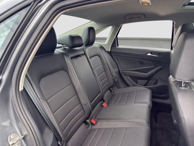 Used 2024 Volkswagen Jetta SE w/ Panoramic Sunroof Package image 18