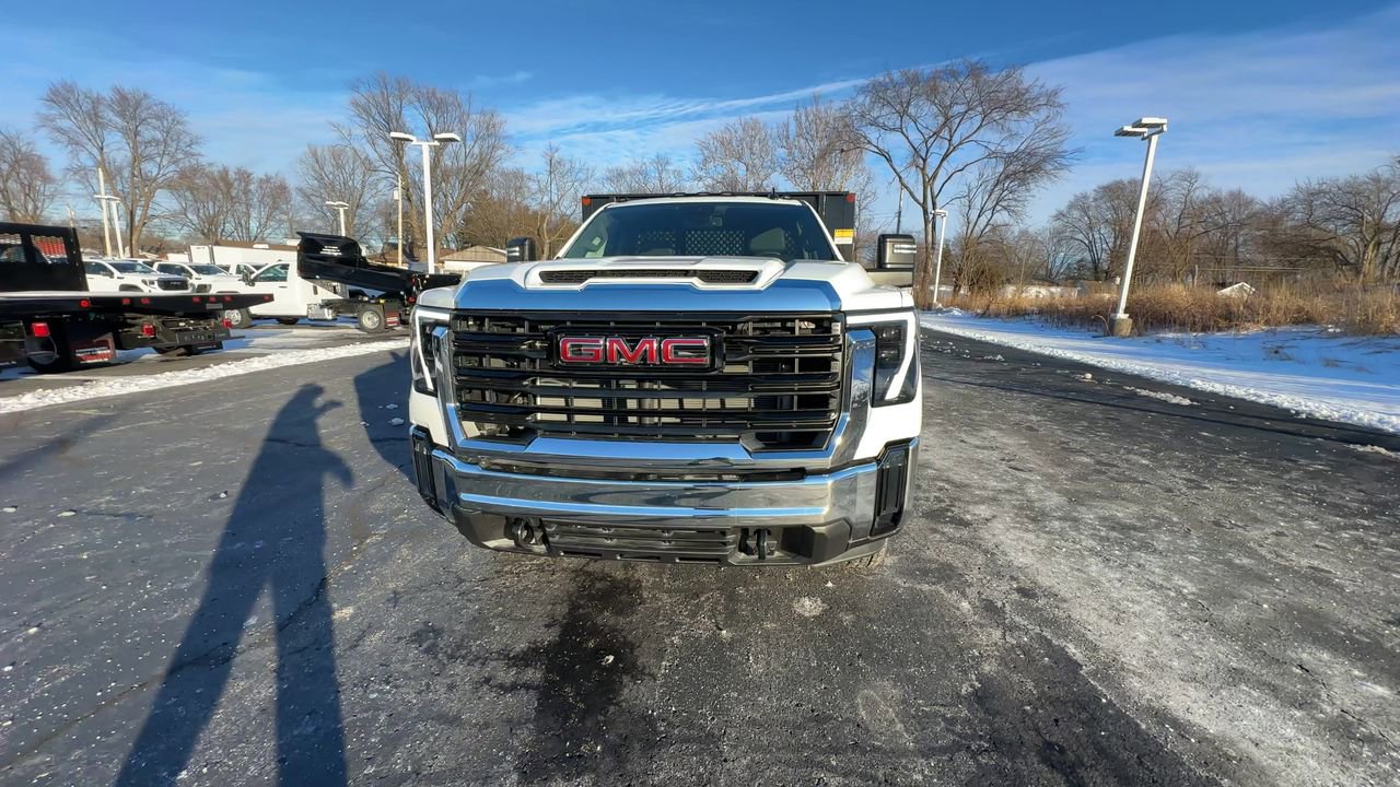 New 2026 GMC Sierra 3500 Pro w/ Convenience Package image 3