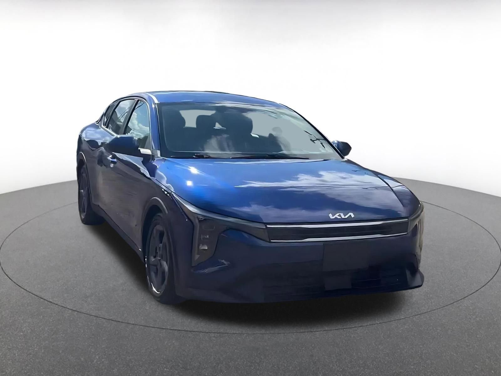 Used 2025 Kia K4 FWD image 3