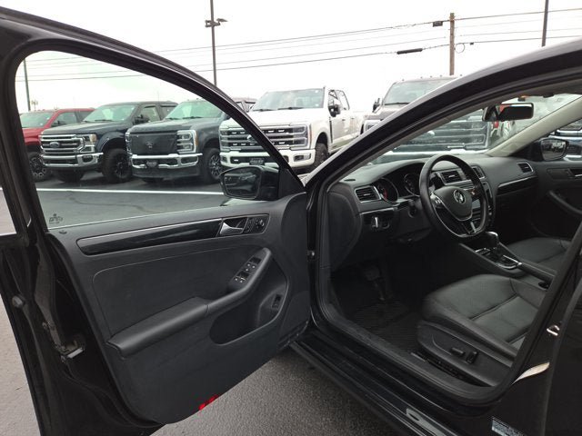 Used 2017 Volkswagen Jetta SEL FWD image 7
