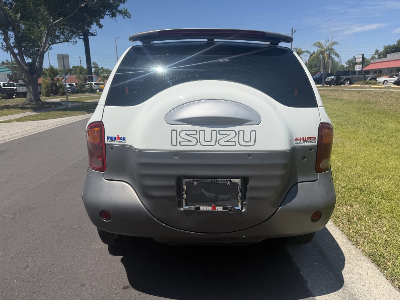 Used 1999 Isuzu VehiCROSS AWD/4WD image 7