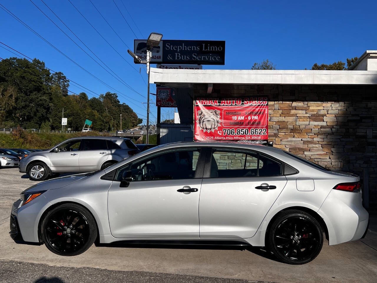 Used 2020 Toyota Corolla SE image 3