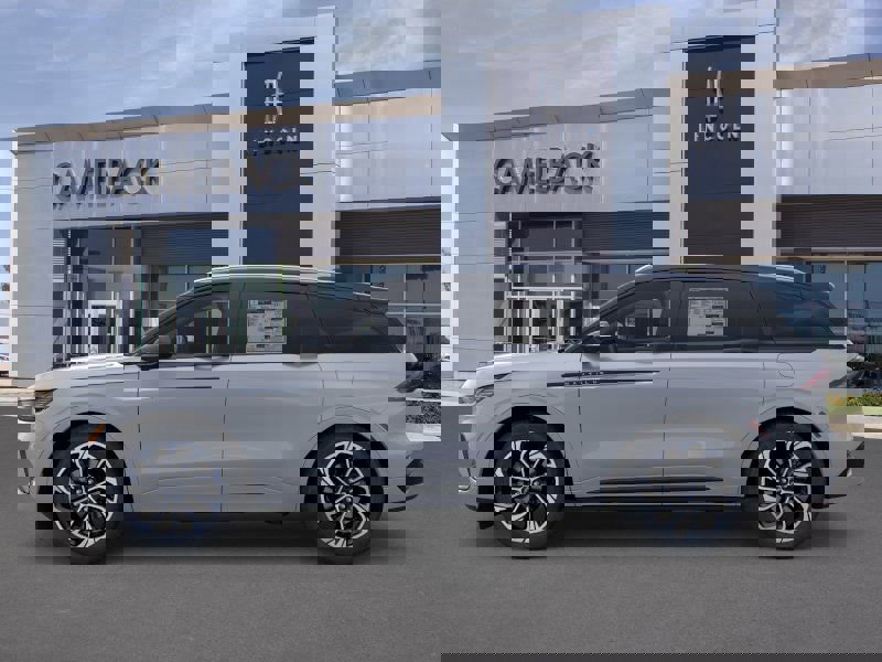 New 2026 Lincoln Nautilus Reserve image 25