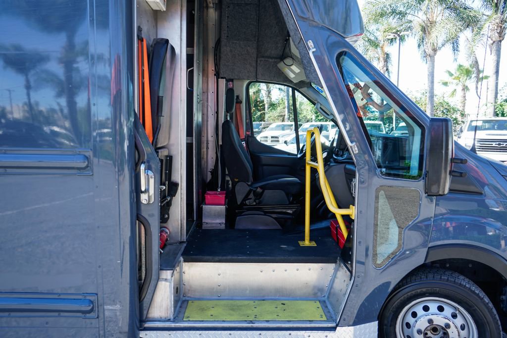 Used 2022 Ford Transit 350 DRW RWD image 35