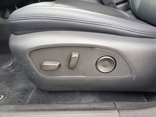 Used 2024 Chevrolet Equinox EV LT image 23