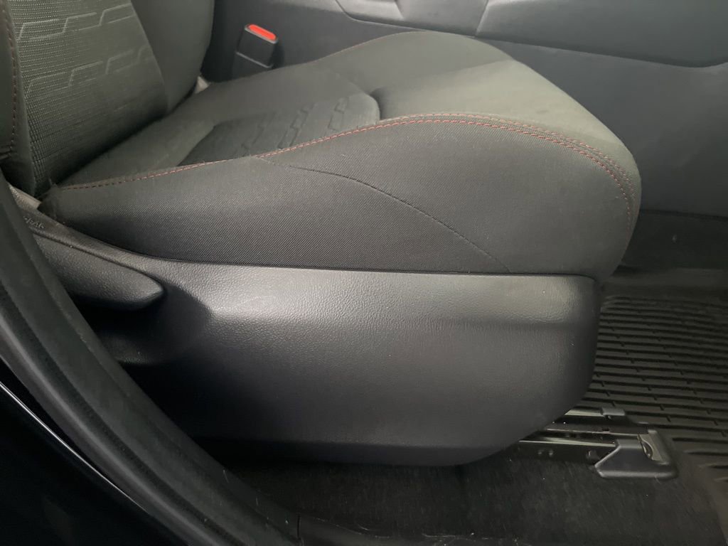 Used 2023 Toyota RAV4 SE w/ Weather & Moonroof Package image 59