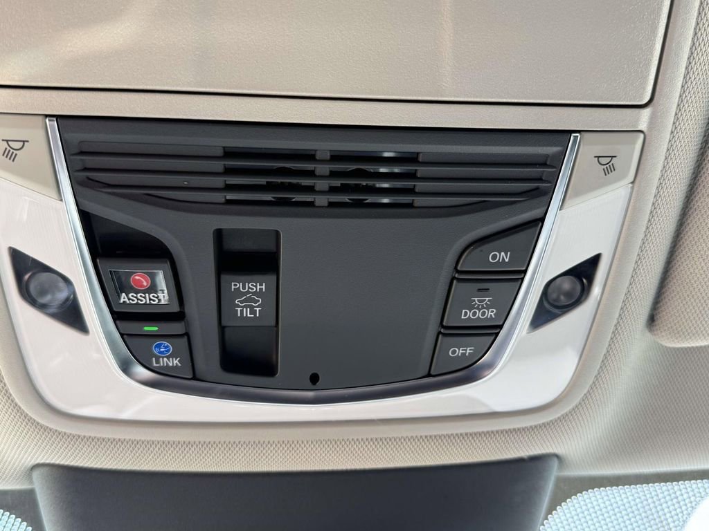 Certified 2025 Acura TLX w/ Technology Package image 23