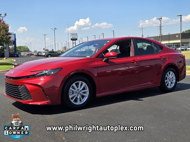 Used 2025 Toyota Camry LE FWD image 7