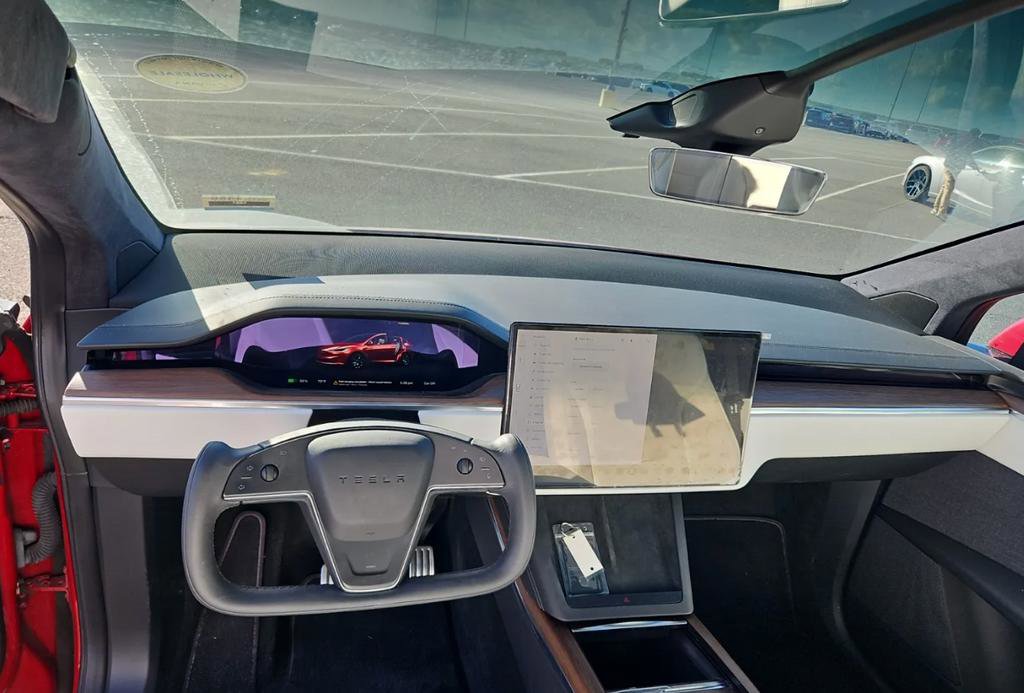 Used 2022 Tesla Model X image 6