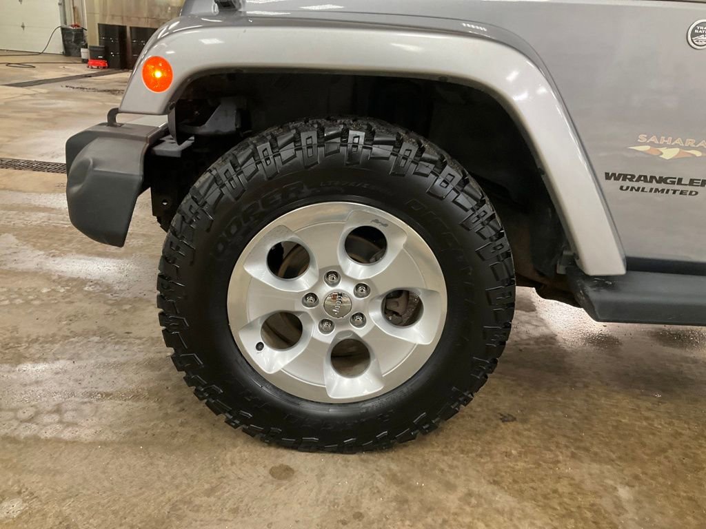 Used 2013 Jeep Wrangler Unlimited Sahara w/ Connectivity Group image 26