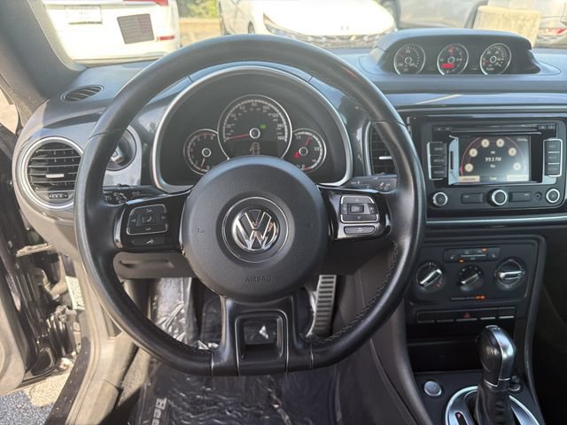 Used 2013 Volkswagen Beetle 2.0T FWD image 21