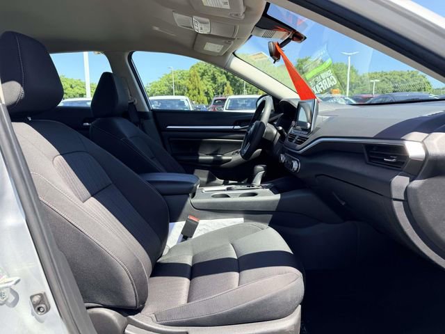 Used 2022 Nissan Altima 2.5 SV FWD image 10