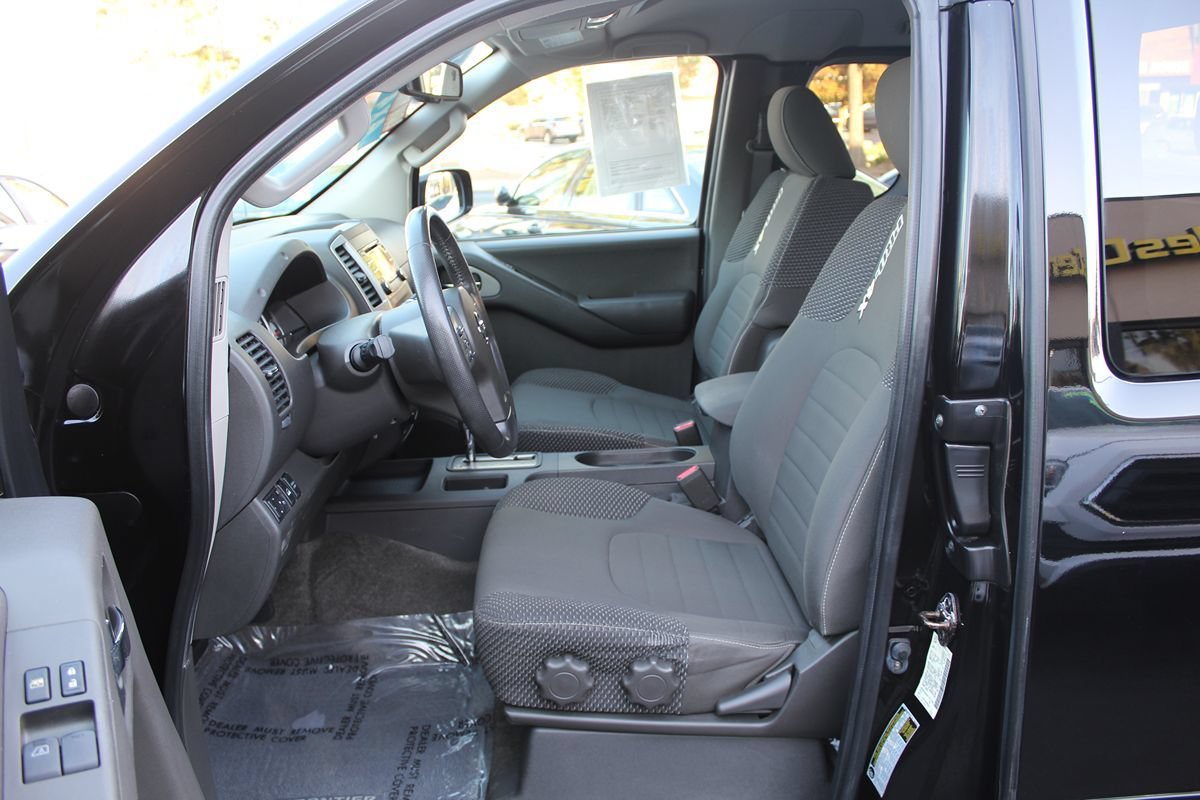Used 2013 Nissan Frontier PRO-4X AWD/4WD image 21