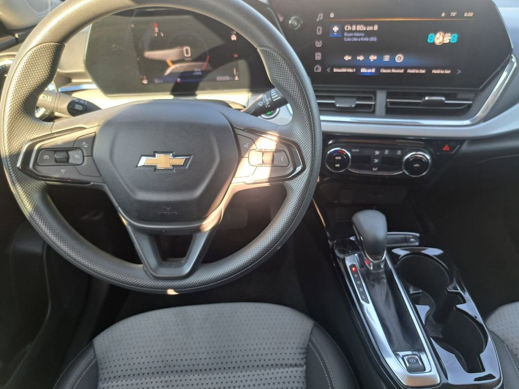Used 2024 Chevrolet Trax LT image 20