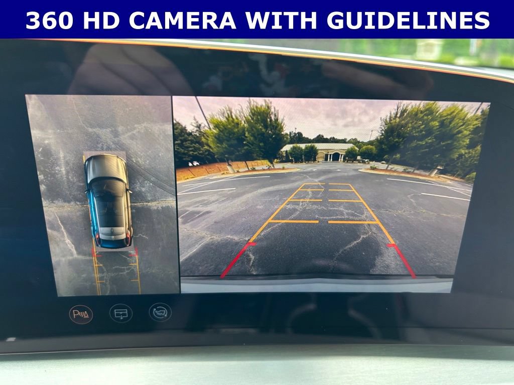 Used 2025 Cadillac Lyriq Sport RWD image 4