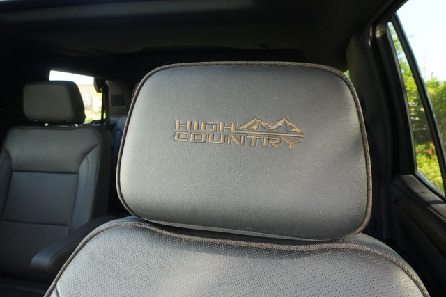 Used 2024 Chevrolet Tahoe High Country AWD/4WD image 27