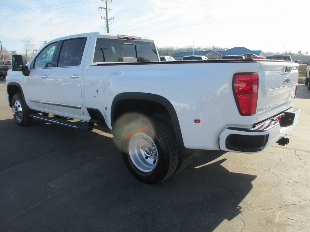 Certified 2024 Chevrolet Silverado 3500 High Country w/ High Country Premium Package image 9