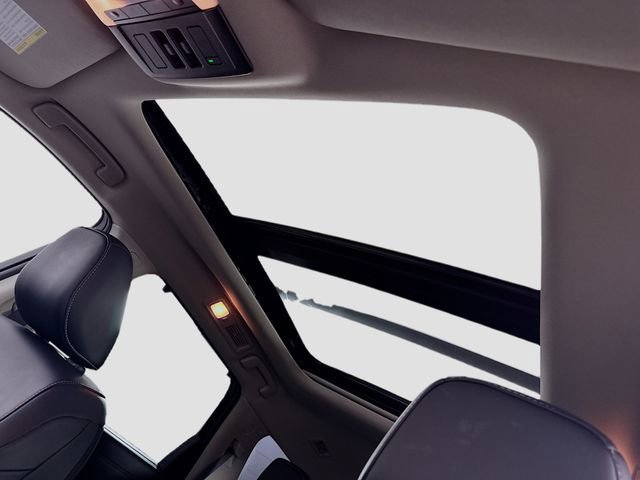 Used 2023 Nissan Pathfinder Platinum image 23