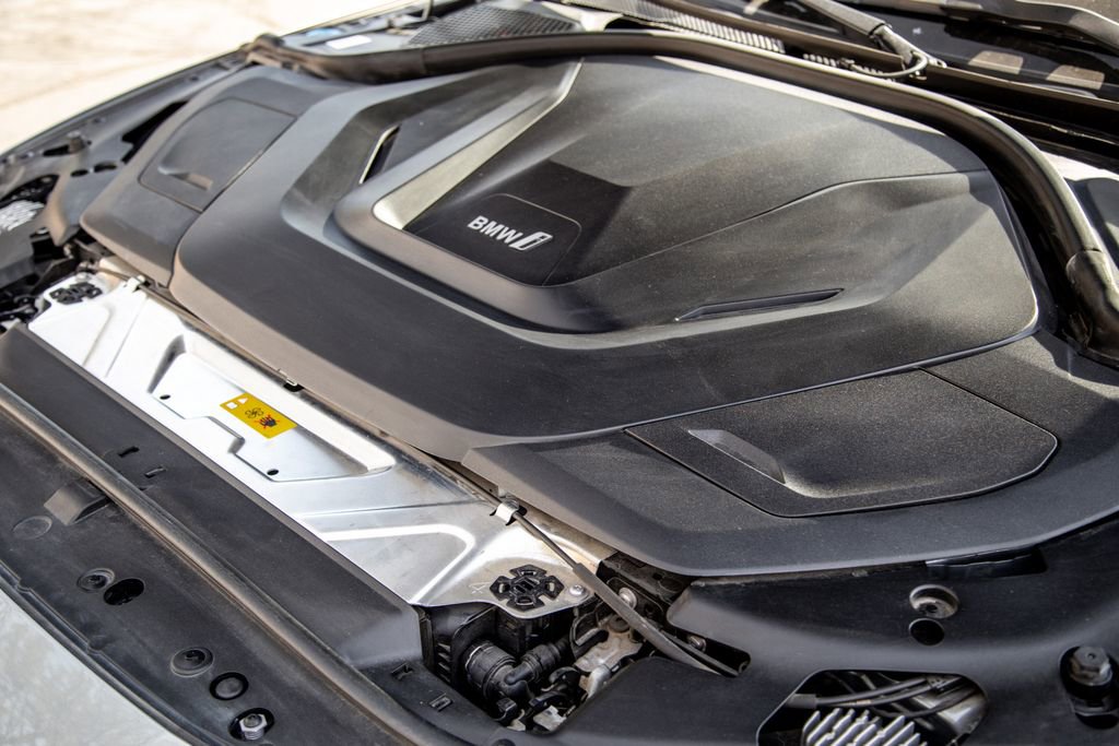 Certified 2023 BMW i4 eDrive35 w/ Premium Package image 25