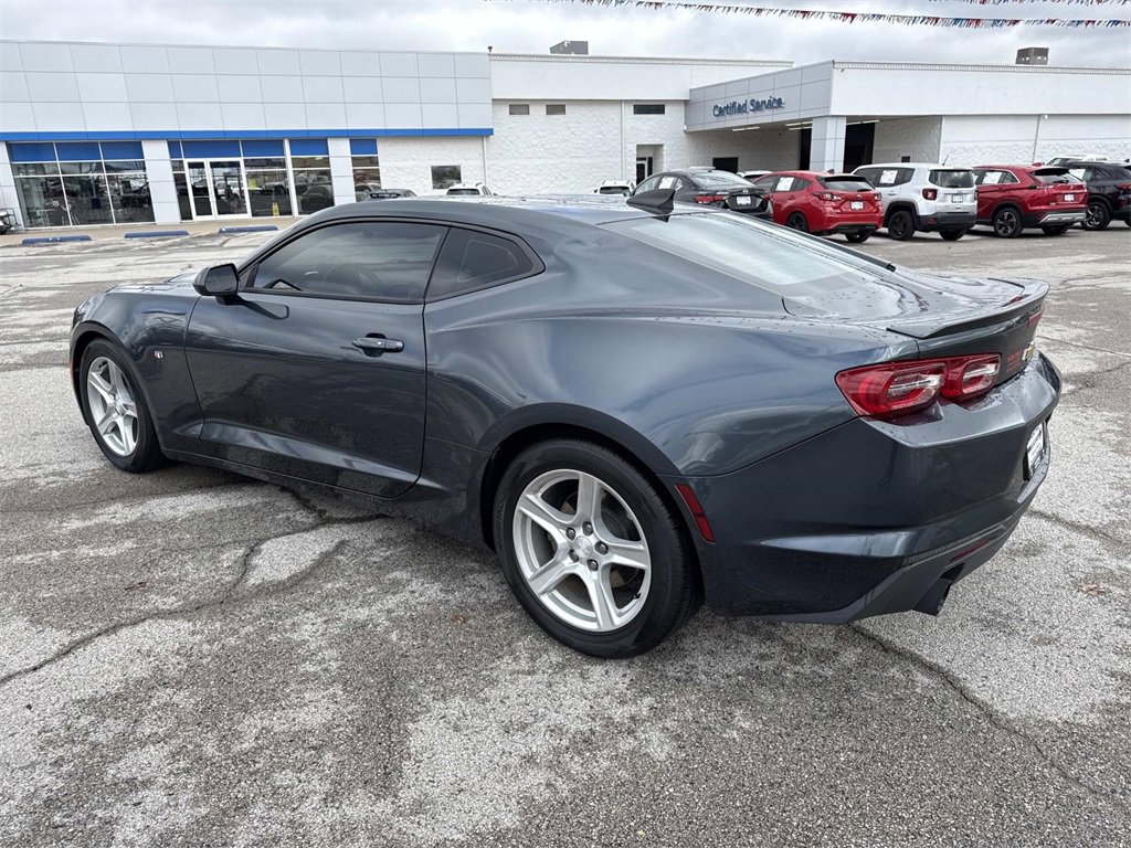 Used 2021 Chevrolet Camaro LT image 3