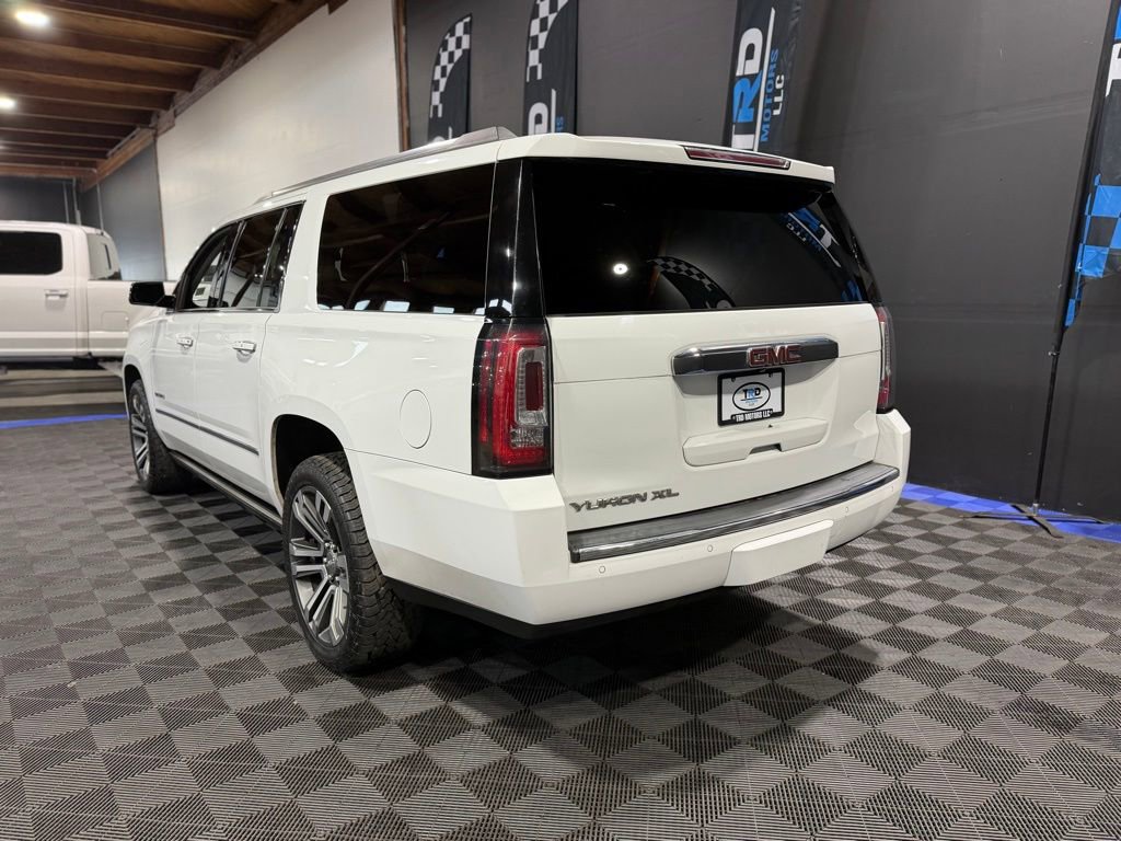 Used 2018 GMC Yukon XL Denali w/ Denali Ultimate Package image 3