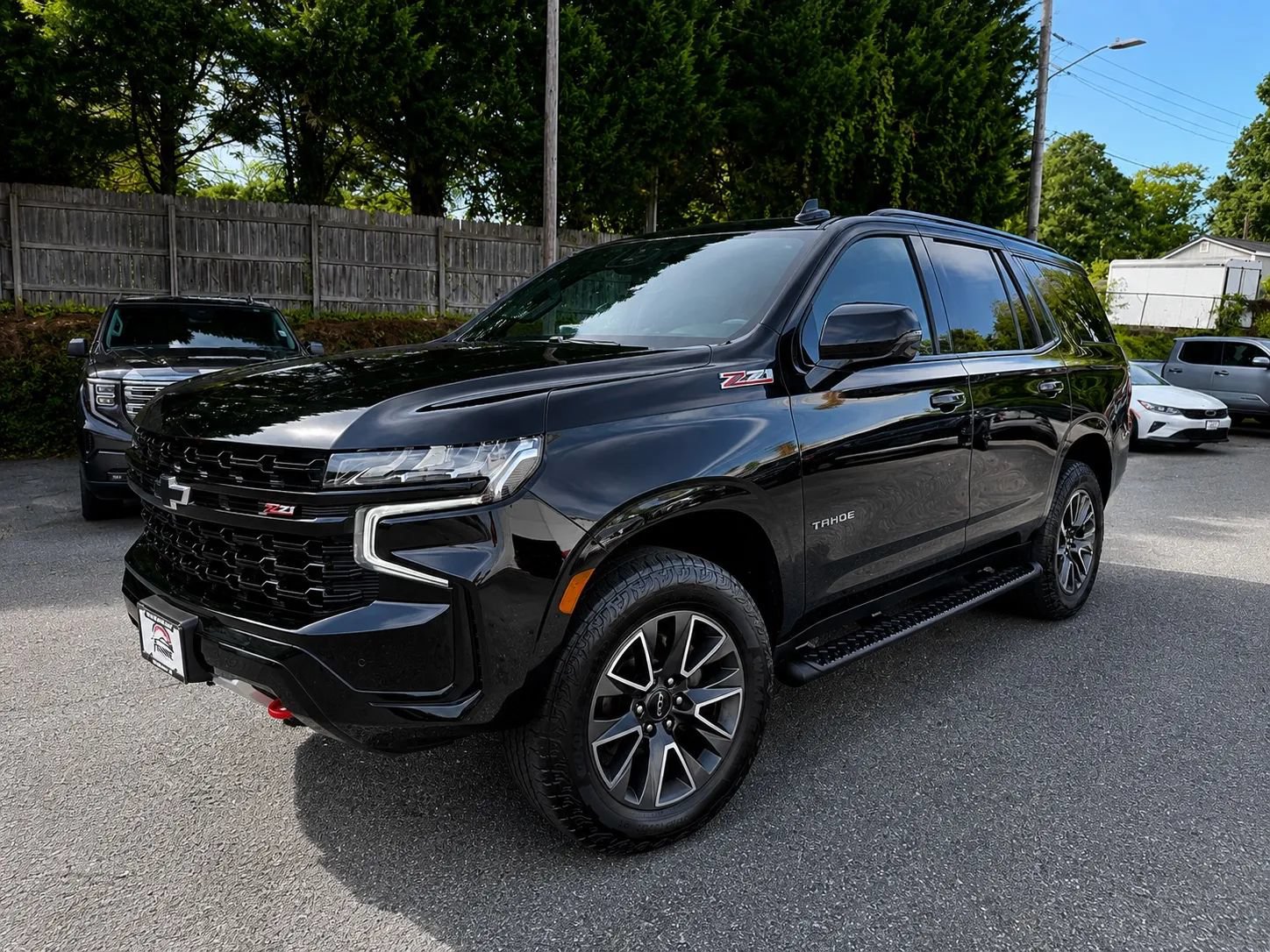Used 2023 Chevrolet Tahoe Z71 w/ Luxury Package AWD/4WD image 24